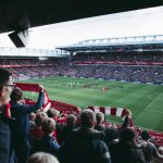 Få fodbolden op at hænge